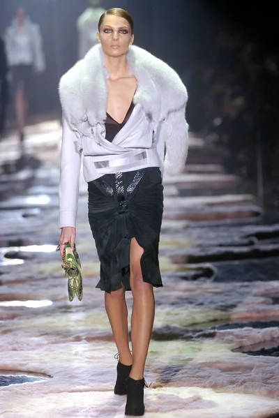 Look 4